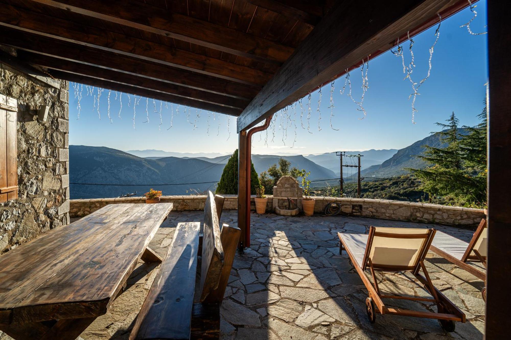 Rock Dandy Deluxe Chalet In Arachova - Delphi, Sauna, Prv Parking, Amazing View Exterior photo