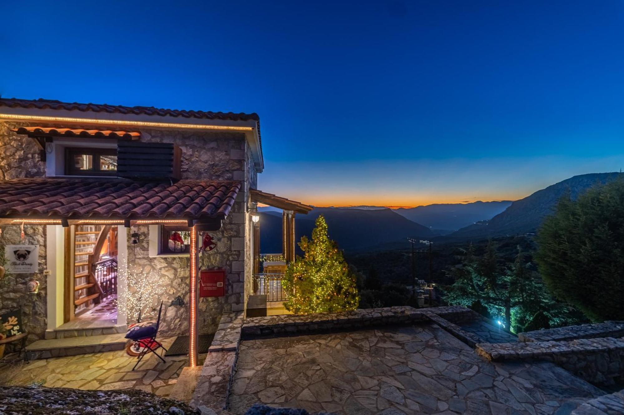 Rock Dandy Deluxe Chalet In Arachova - Delphi, Sauna, Prv Parking, Amazing View Exterior photo